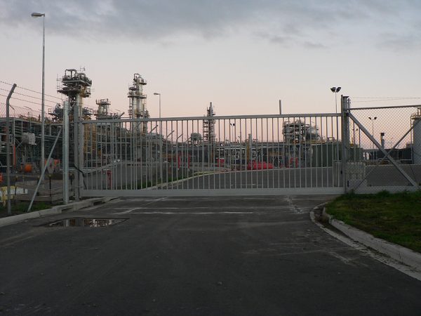 Kupe Refining Plant Simplified Cantilever Gate